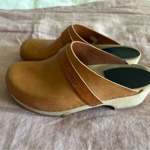 Swedish Hasbeens Tan Leather Mules with Wooden Sole